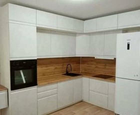 Модульная кухня Бруклин 2.4 x 2 м (Бетон белый) в Норильске - norilsk.katalogmebeli.com | фото 15