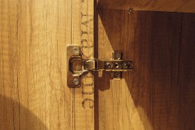 Шкаф для белья «Пилигрим» (Дуб Каньон светлый, Фон серый) в Норильске - norilsk.katalogmebeli.com | фото 6