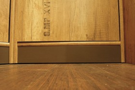 Шкаф для белья «Пилигрим» (Дуб Каньон светлый, Фон серый) в Норильске - norilsk.katalogmebeli.com | фото 7